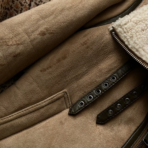 Joie Shearling Jacket. Size small - Picture 7 of 8